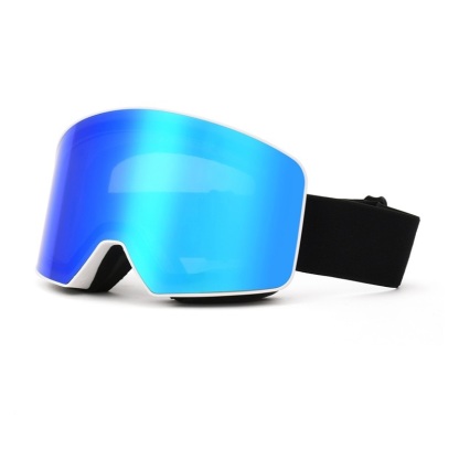 Cylindrical prescription ski goggles