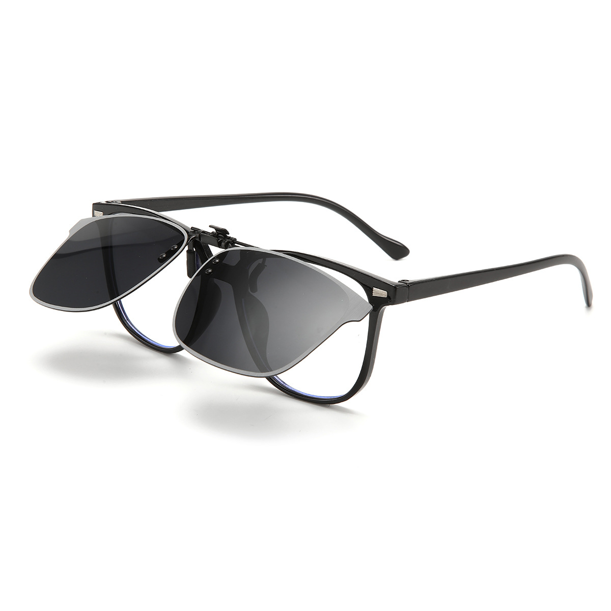 Byron-Polarized sunglasses clip