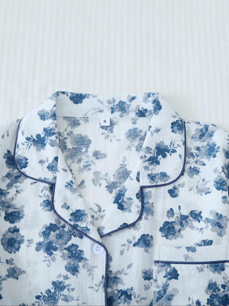 Romantic Sky Blue All over Print Pajama Set, Cute Girl Casual Home Wear Shirt & Elastic Waist Shorts Sleepwear, Summer Nightwear