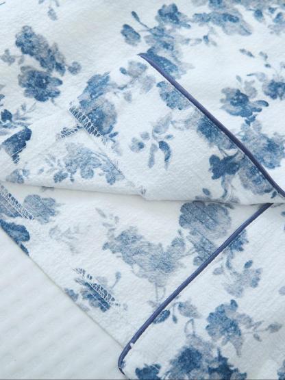 Romantic Sky Blue All over Print Pajama Set, Cute Girl Casual Home Wear Shirt & Elastic Waist Shorts Sleepwear, Summer Nightwear