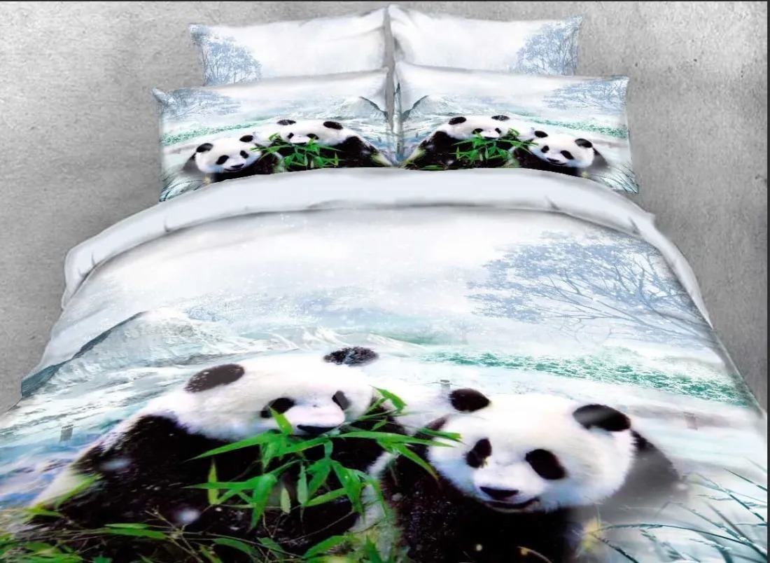 Panda Cub Eating Bamboo Printed Polyester 3D 4-Piece Bedding Sets/Duve
