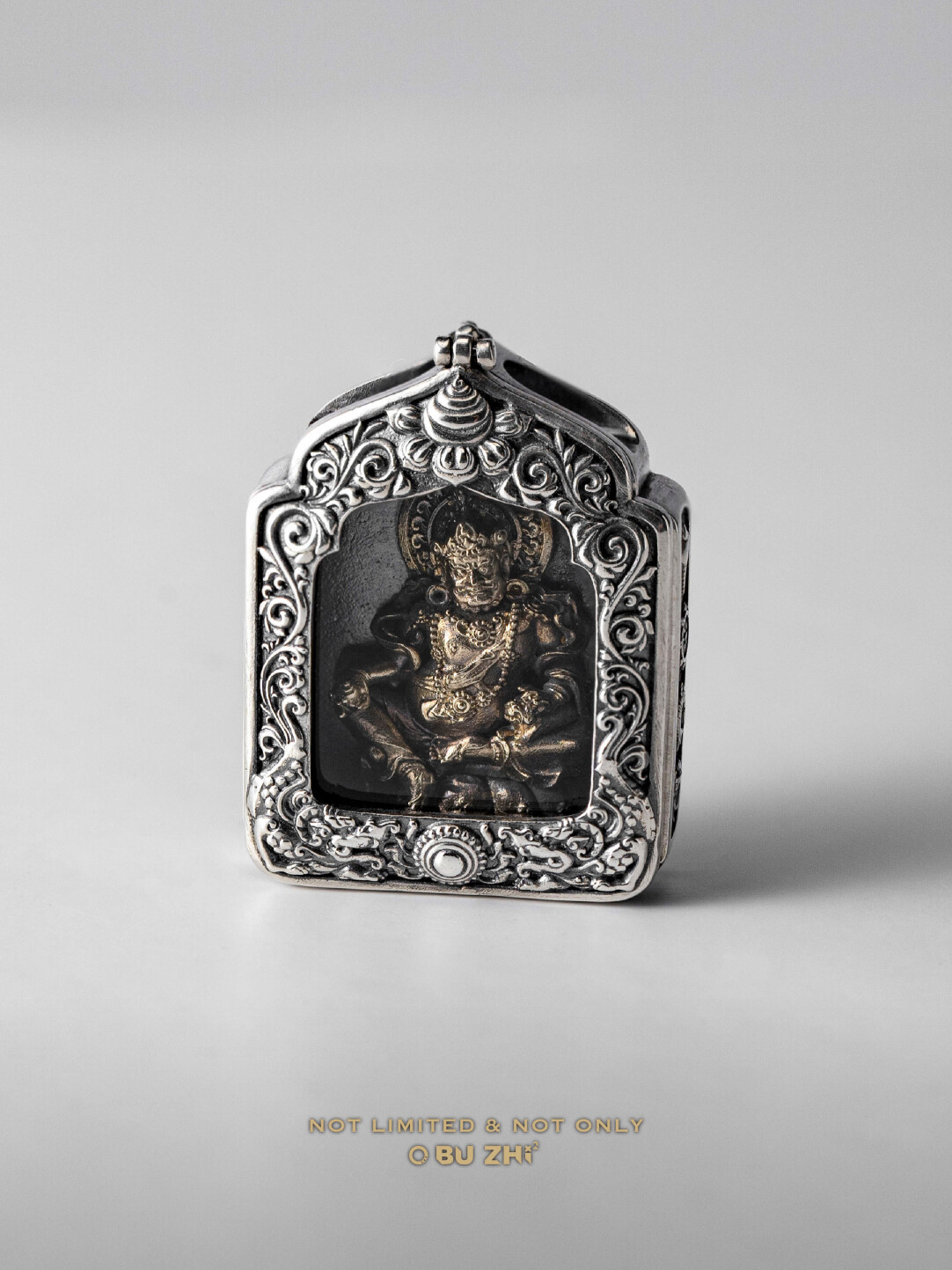 Yellow Jambhala Ga'u Box