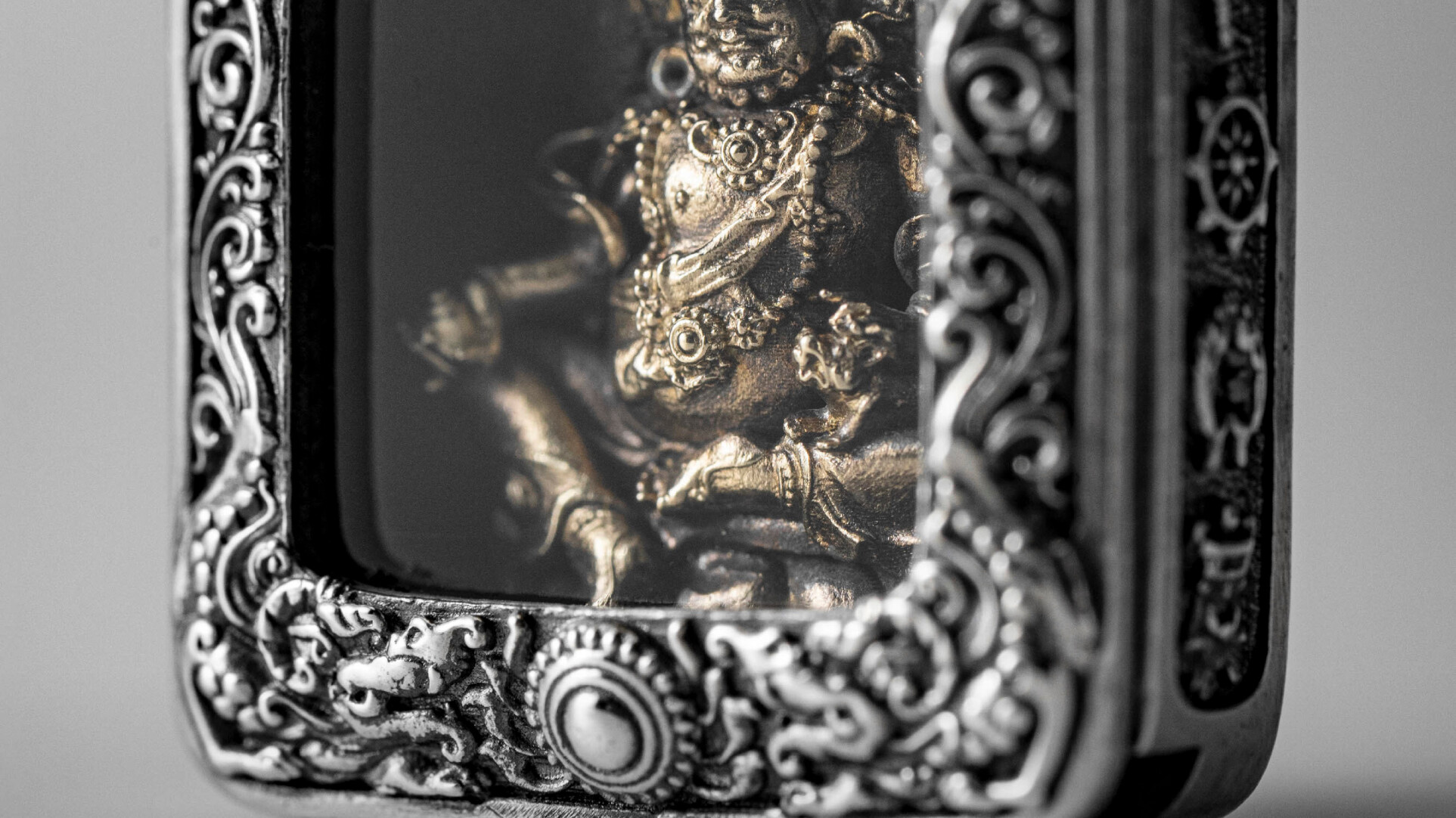 Yellow Jambhala Ga'u Box