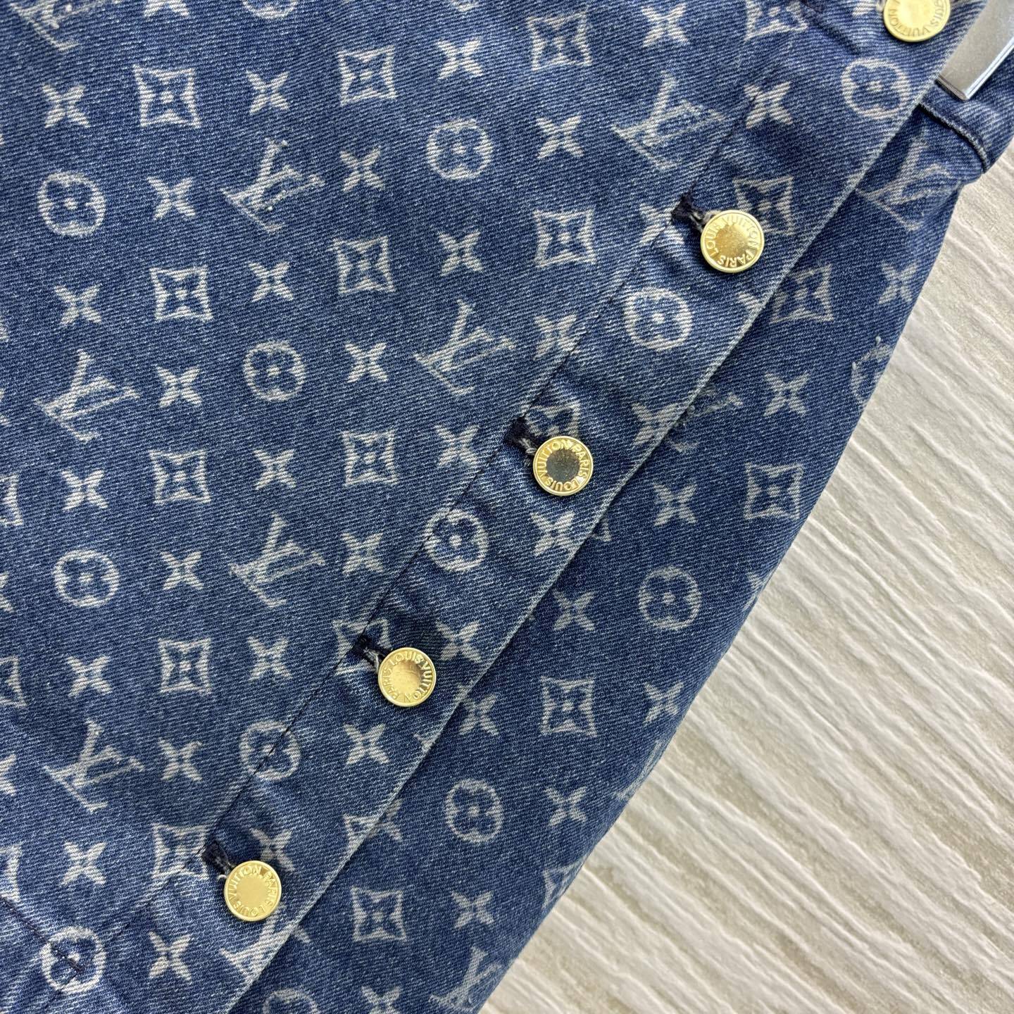 1V Jacquard Denim Skirt