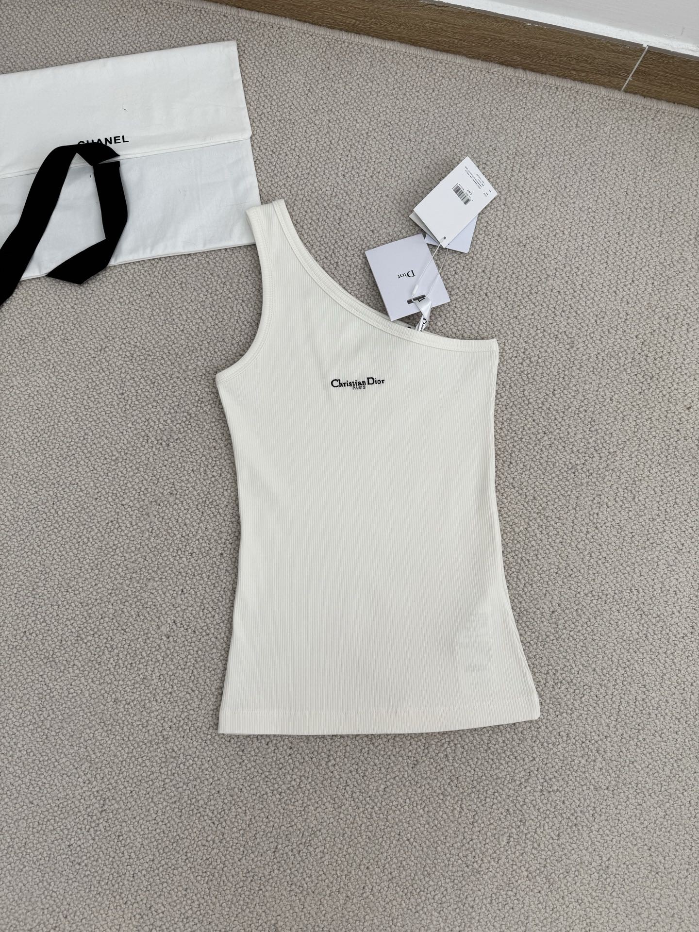 DOR new slant shoulder halter