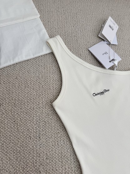 DOR new slant shoulder halter