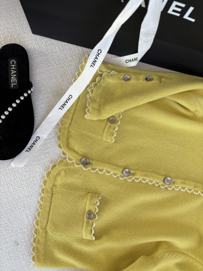 CHNEL Wave Lace Cashmere Cardigan