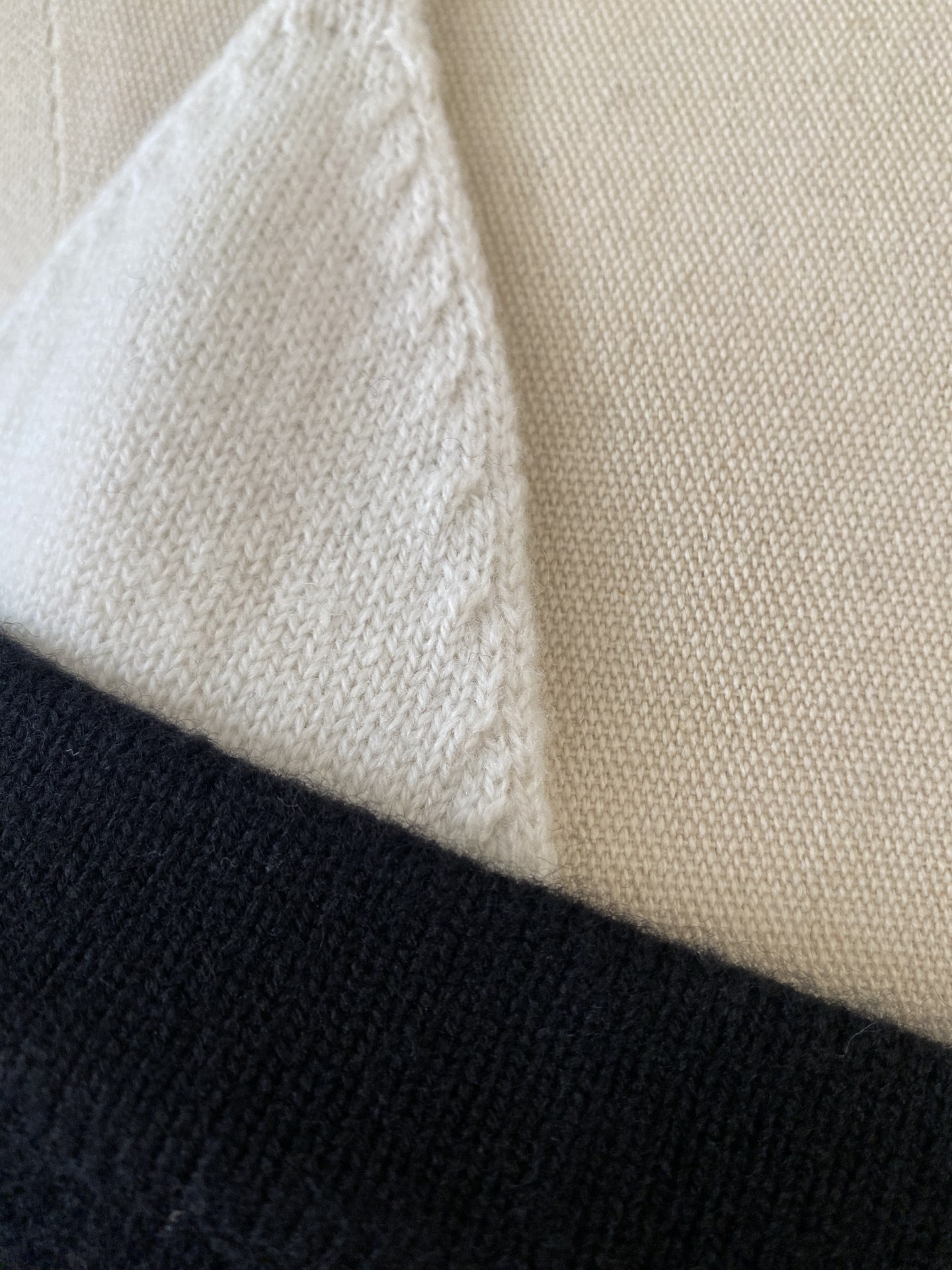 CHNEL Cashmere Sling