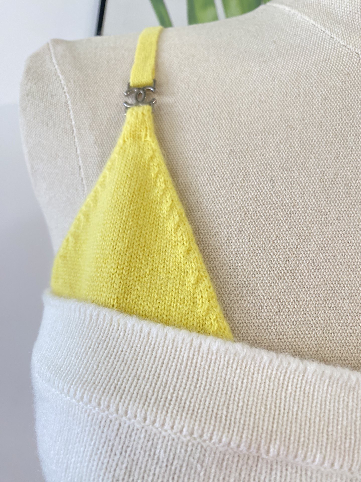 CHNEL Cashmere Sling