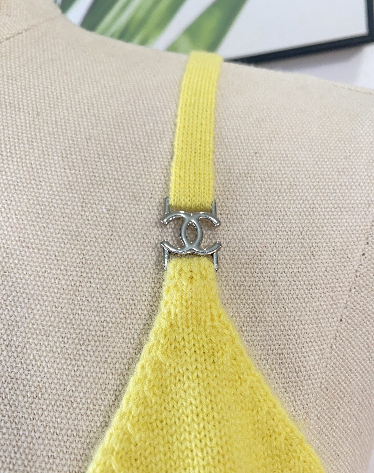 CHNEL Cashmere Sling