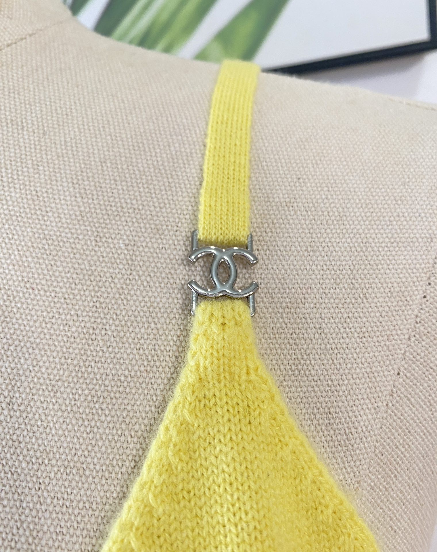 CHNEL Cashmere Sling