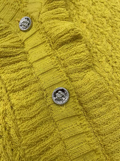CHNEL Lace Crew Neck Fortune Yellow Knit Vest