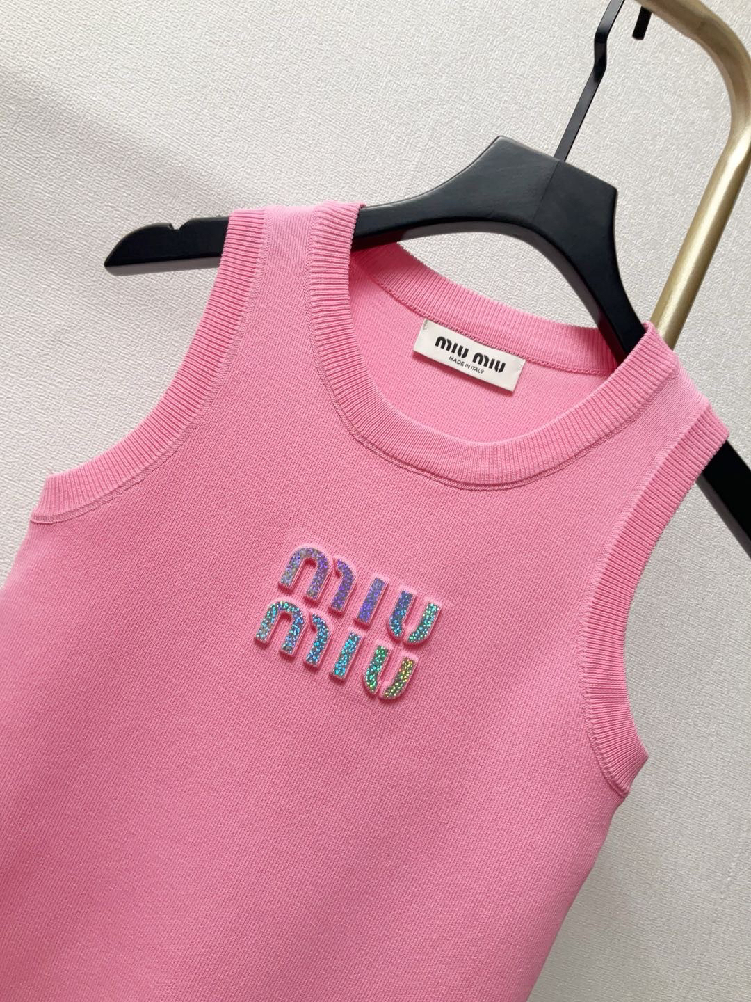 MIIU25SS Knit Sleeveless Vest