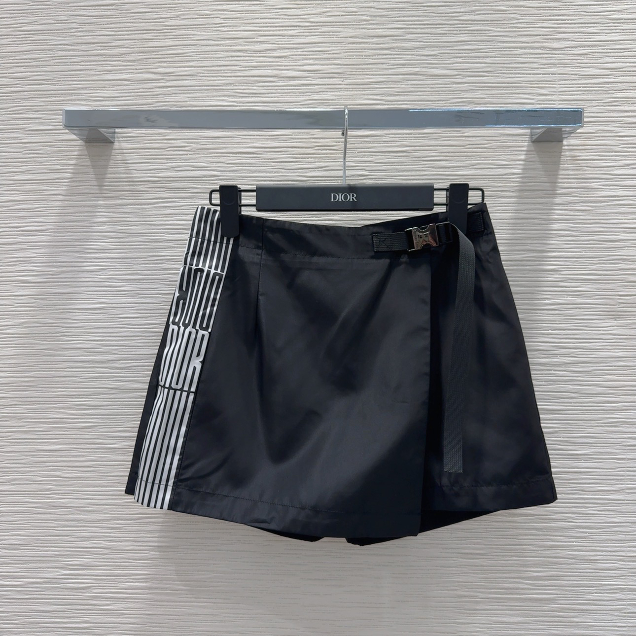 DIO25SS Black Breathable Dress Shorts