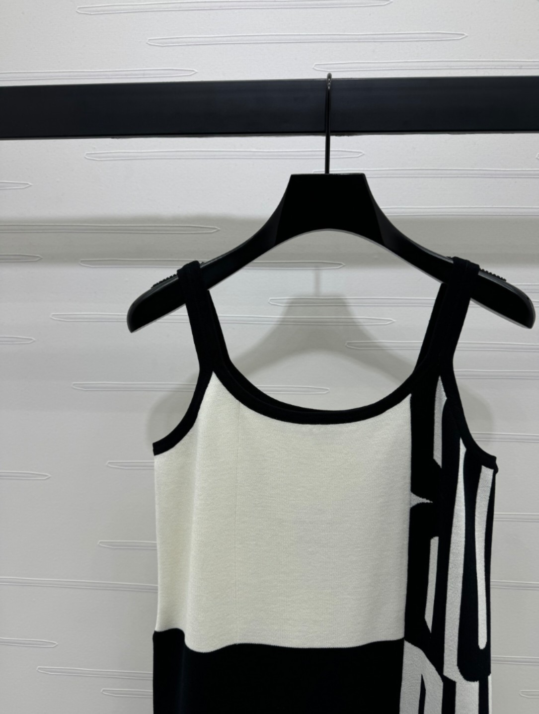 DIO25SS Halter Knit Dress