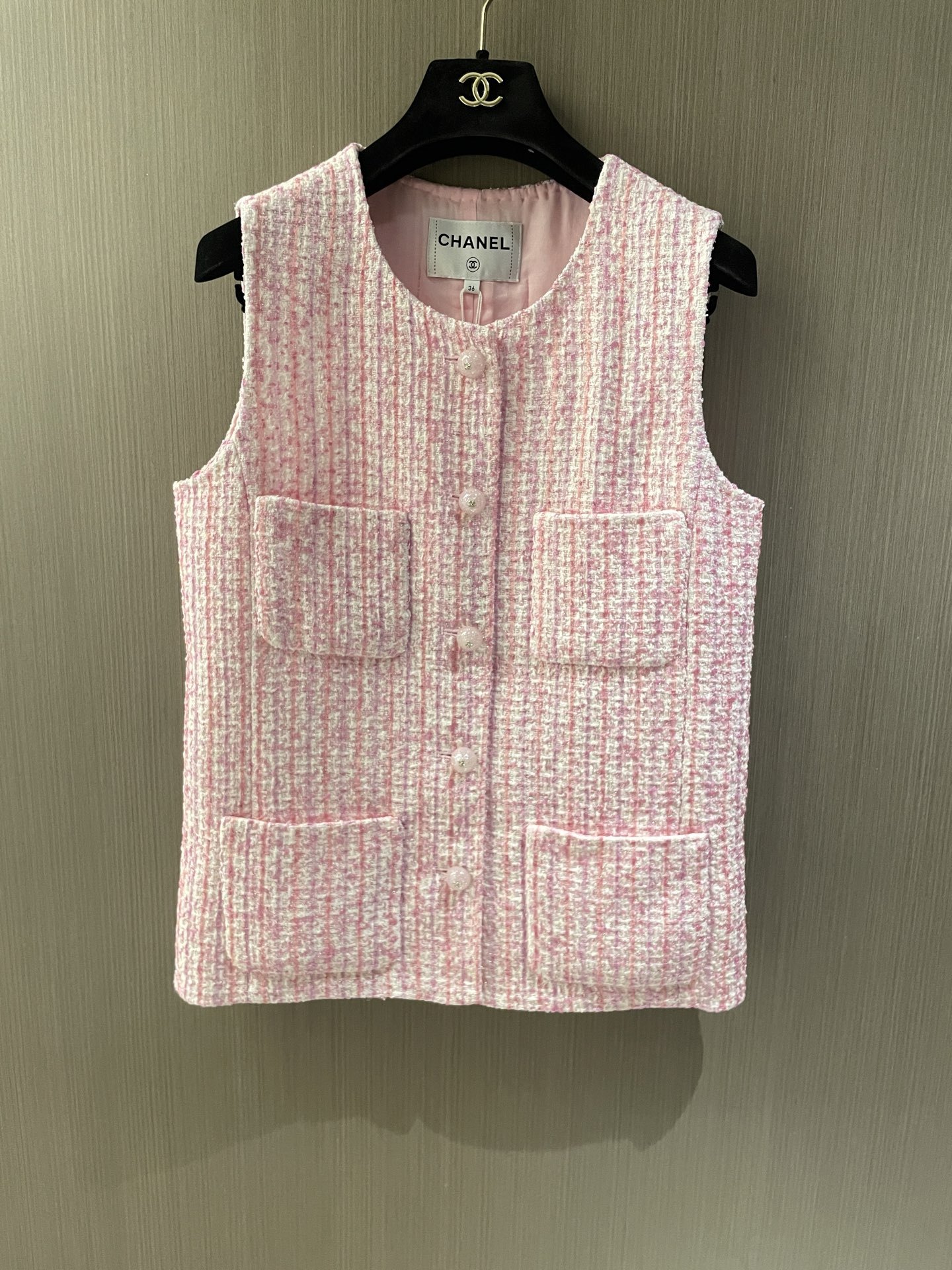 CHANE25SS pink knitted waistcoat