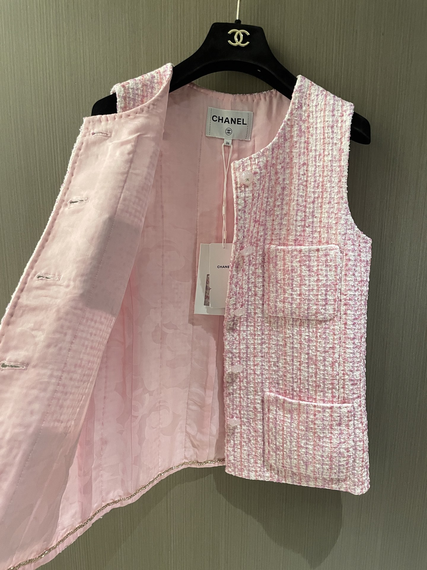 CHANE25SS pink knitted waistcoat