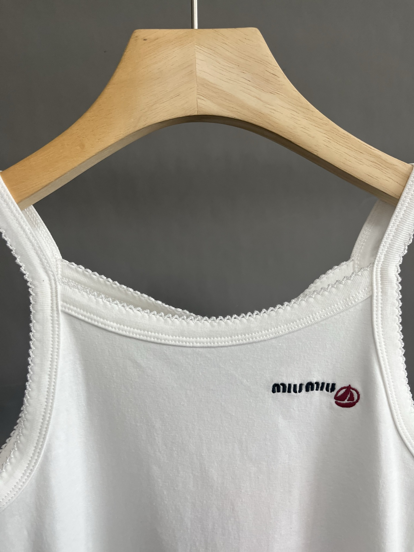 MIU25SS White Simple Suspenders