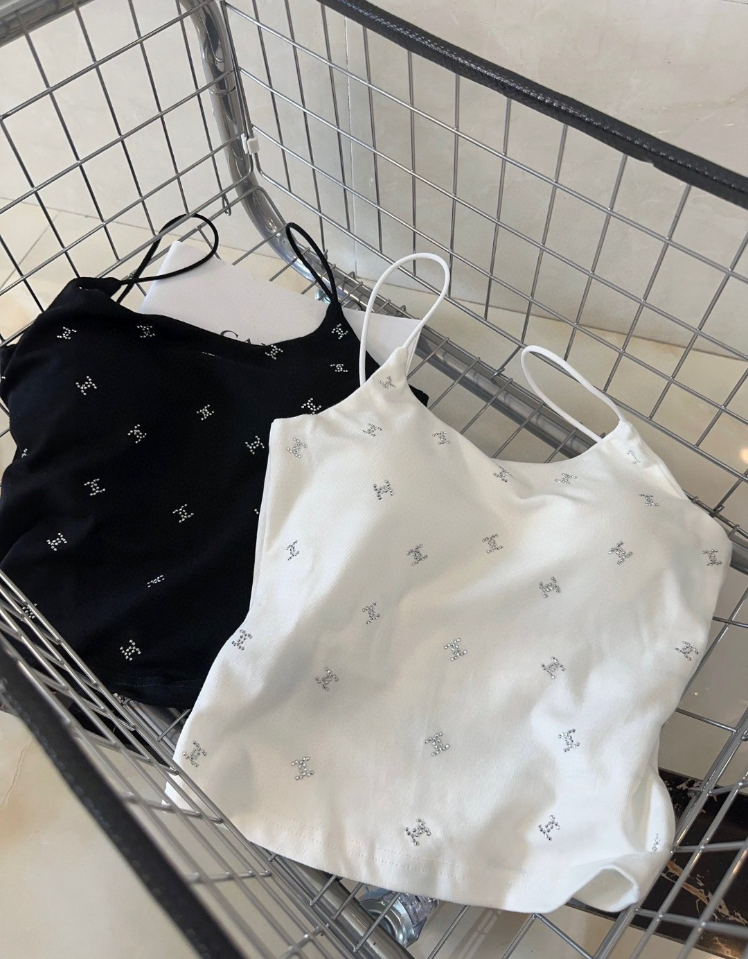 CHANE25SS Diamonds Vest