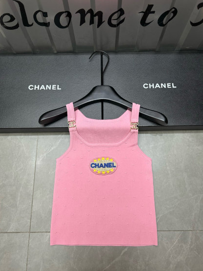 CHNEL Embroidered Badge Pellet Knit Vest