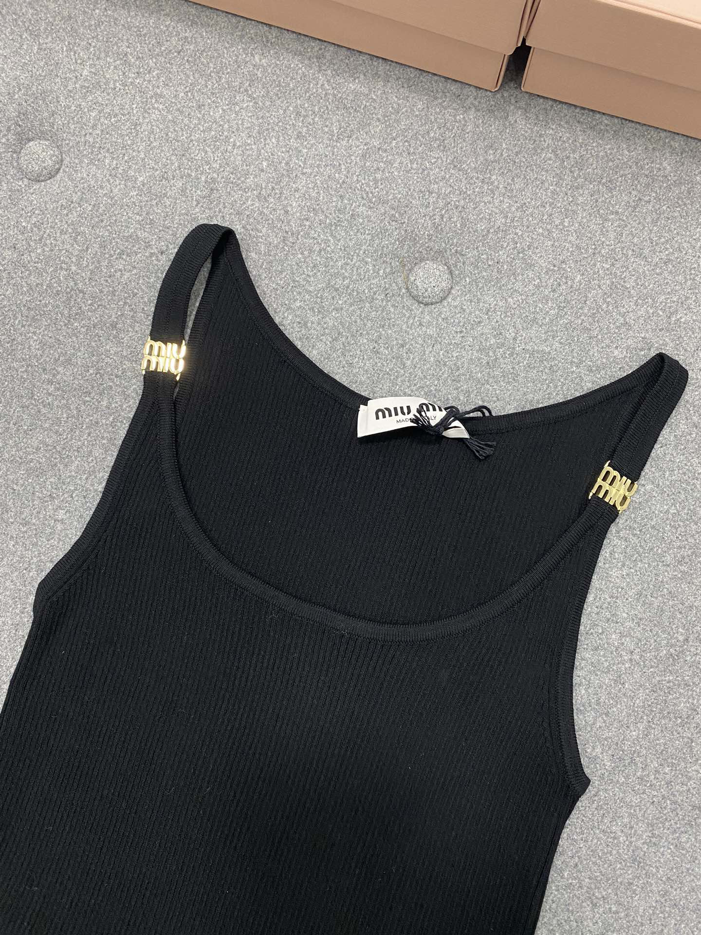 Miu Women's Knitted Suspenders