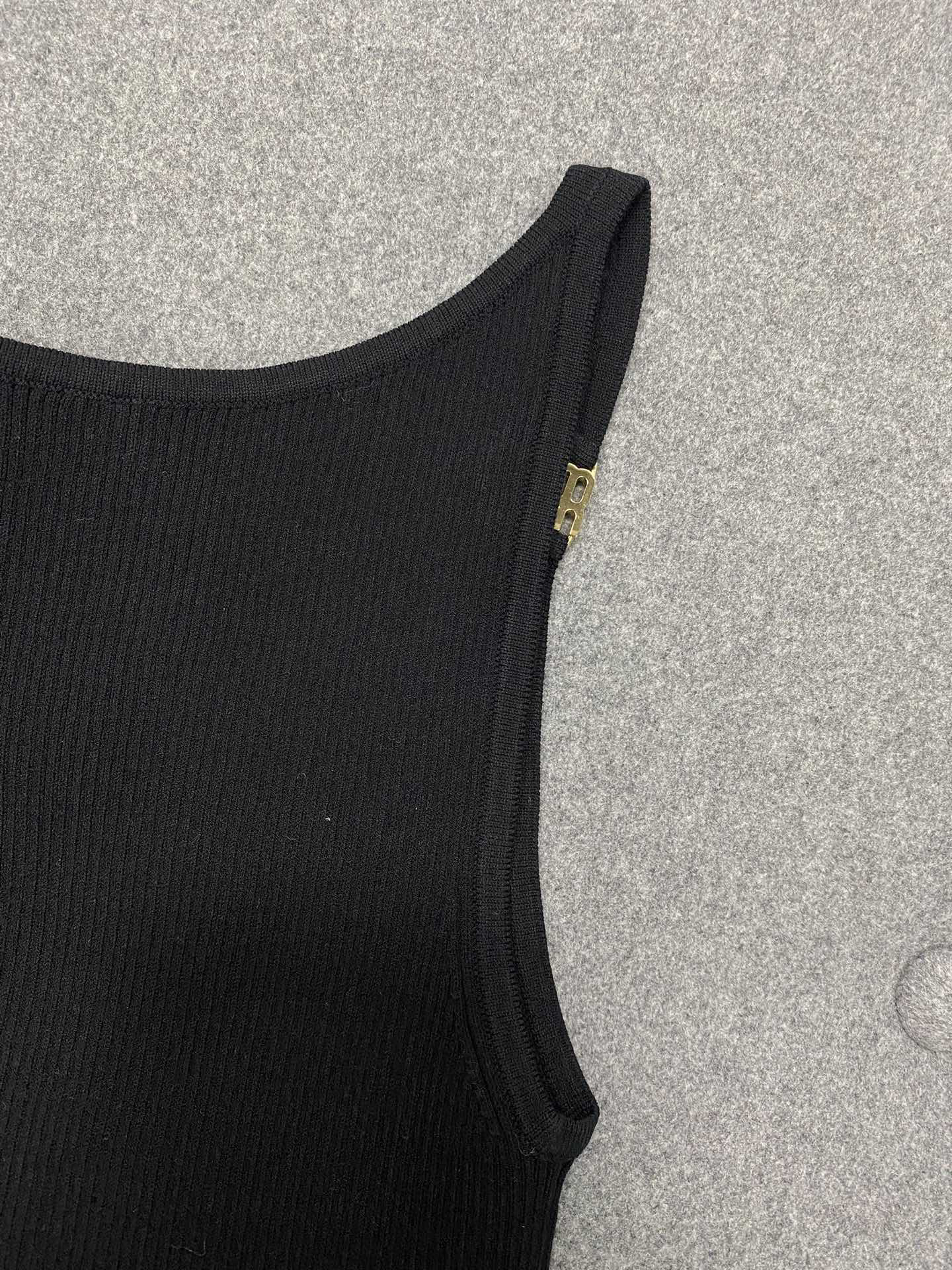 Miu Women's Knitted Suspenders