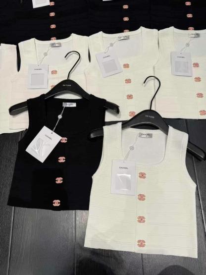 CHNEL knitted undershirt