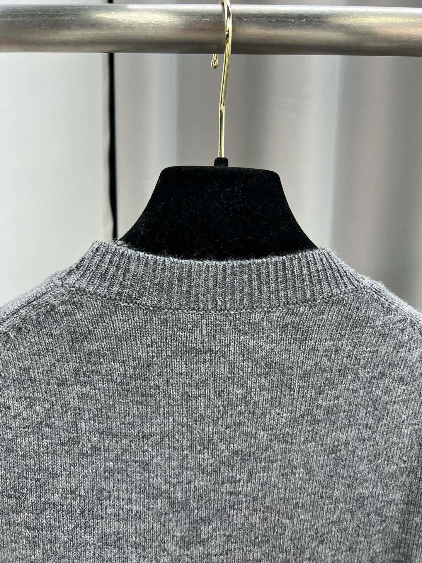 Prad Cashmere Letter Knit Short Sleeve