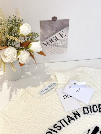 CD New Embroidered Butterfly Clash Color Knit Short Sleeve