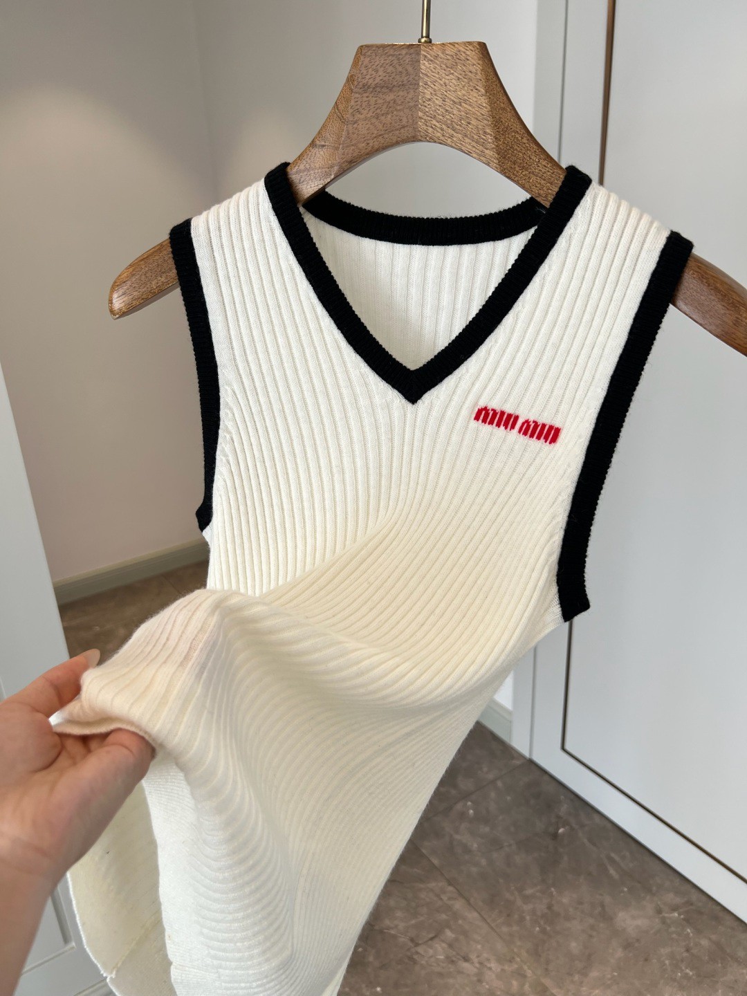 Miu cashmere knit undershirt