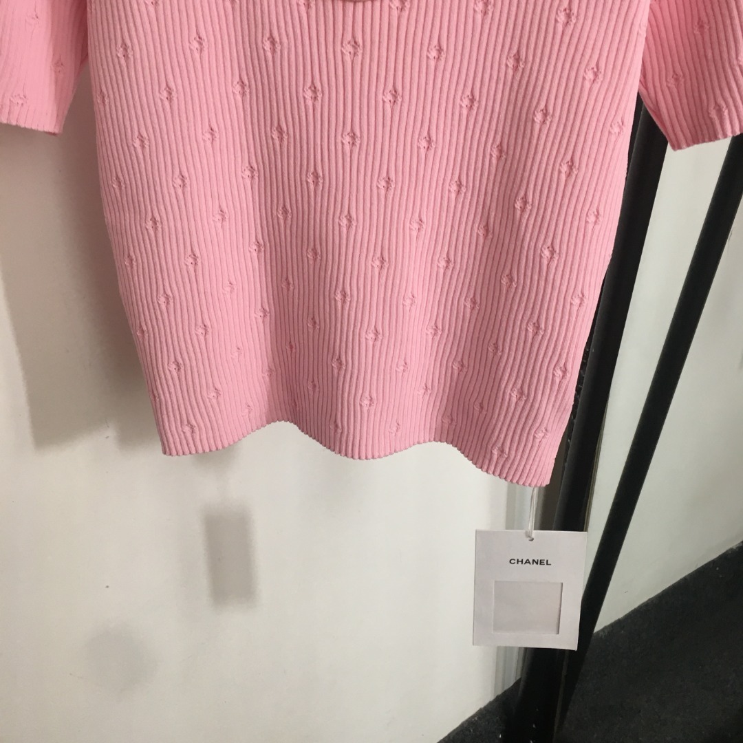 CHANE25SSlogo embroidered hollowed-out short-sleeve sweater