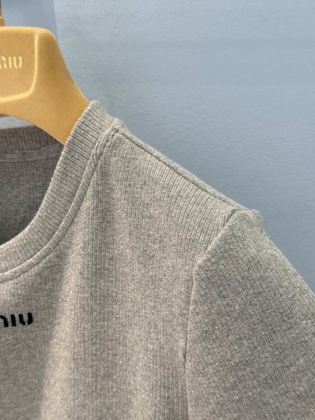 Miu Round Neck Gray Knit Short Sleeve