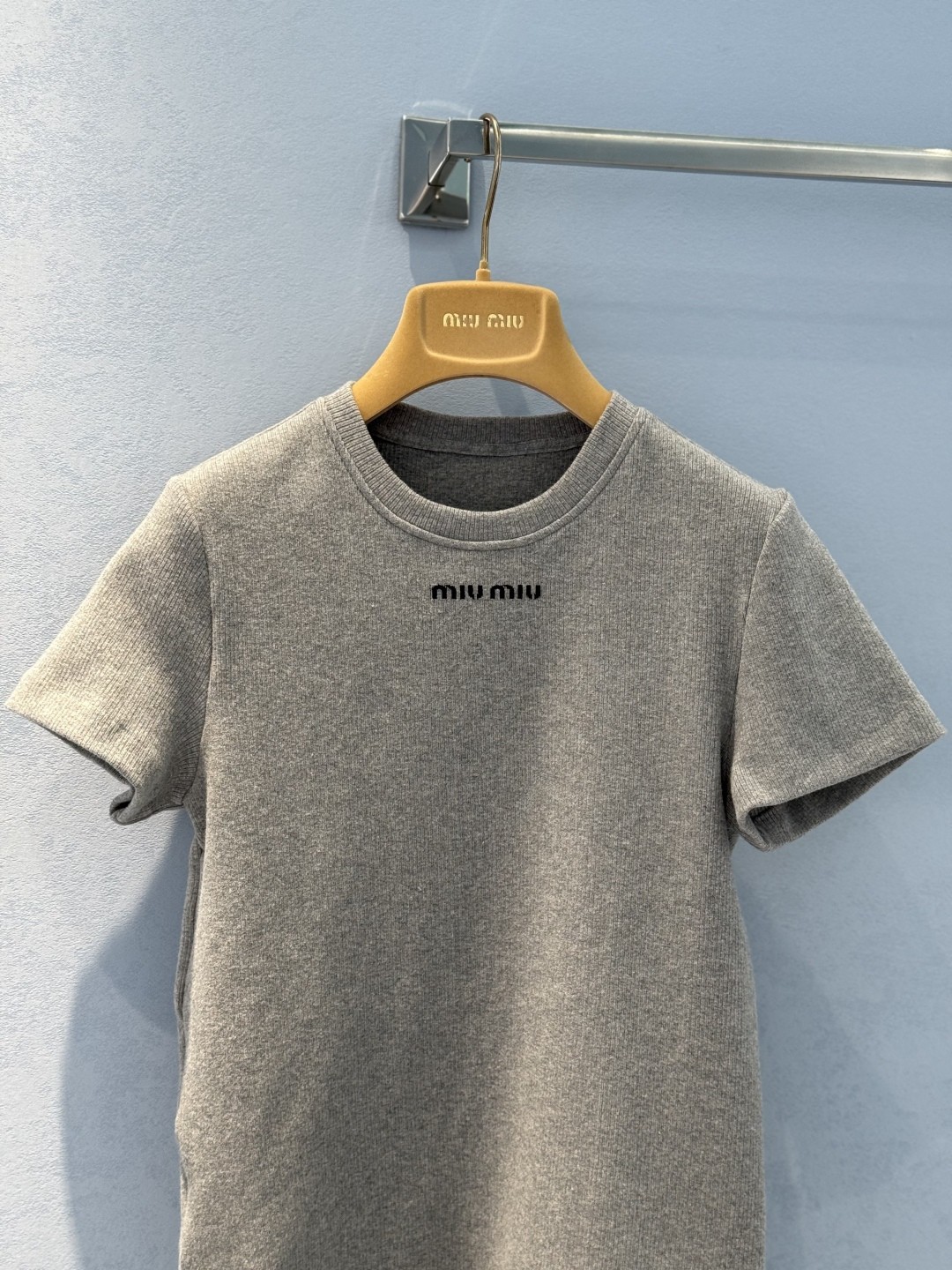 Miu Round Neck Gray Knit Short Sleeve