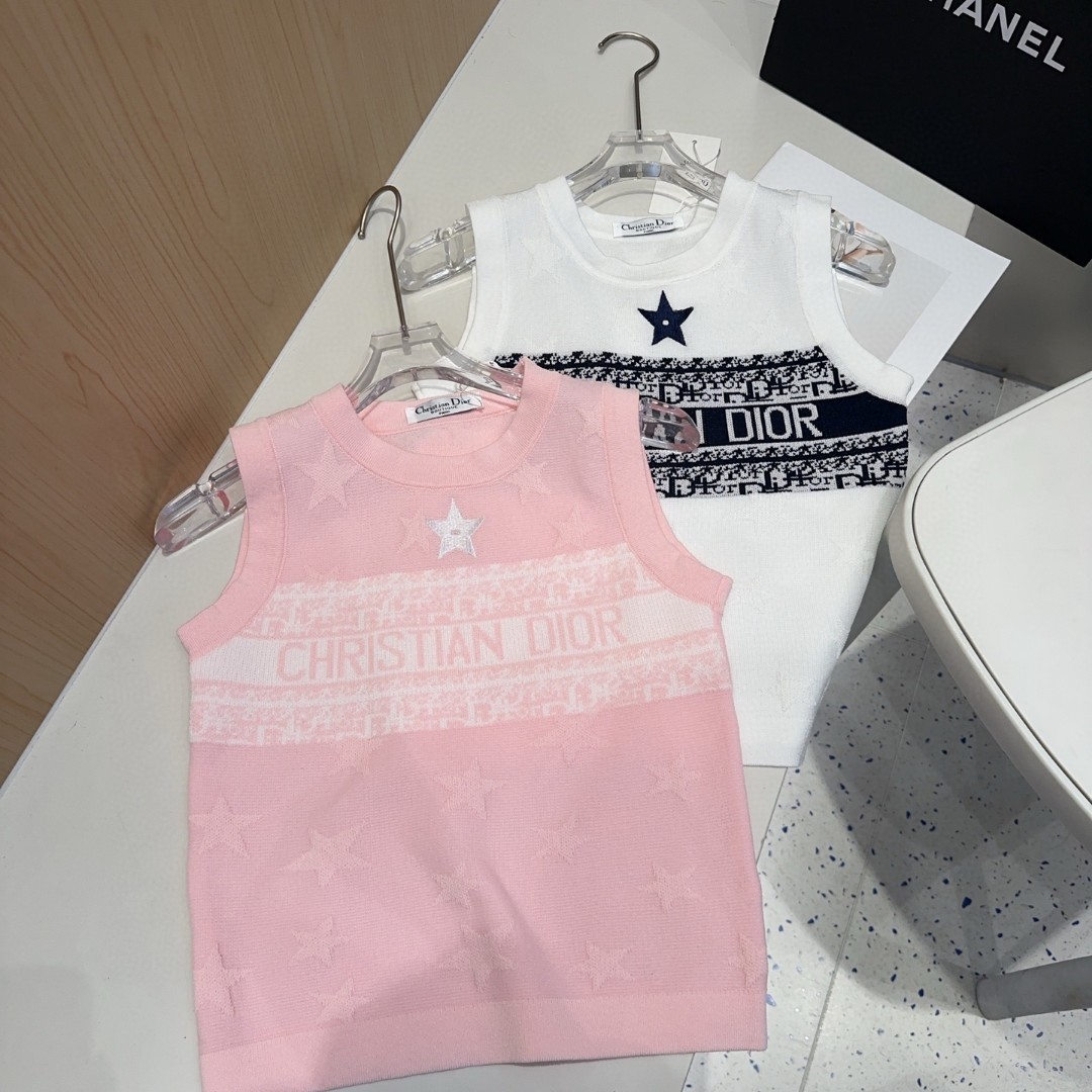 DIO Sleeveless Star Vest