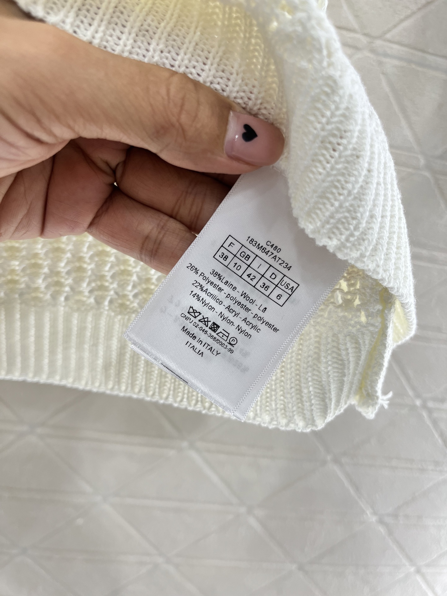 DIO25SS Knitted Cut-Out Vest