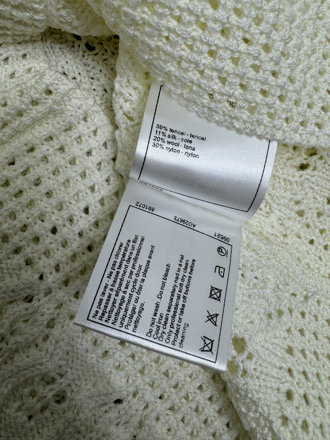 CHANE25SS Openwork Floral Knit Vest