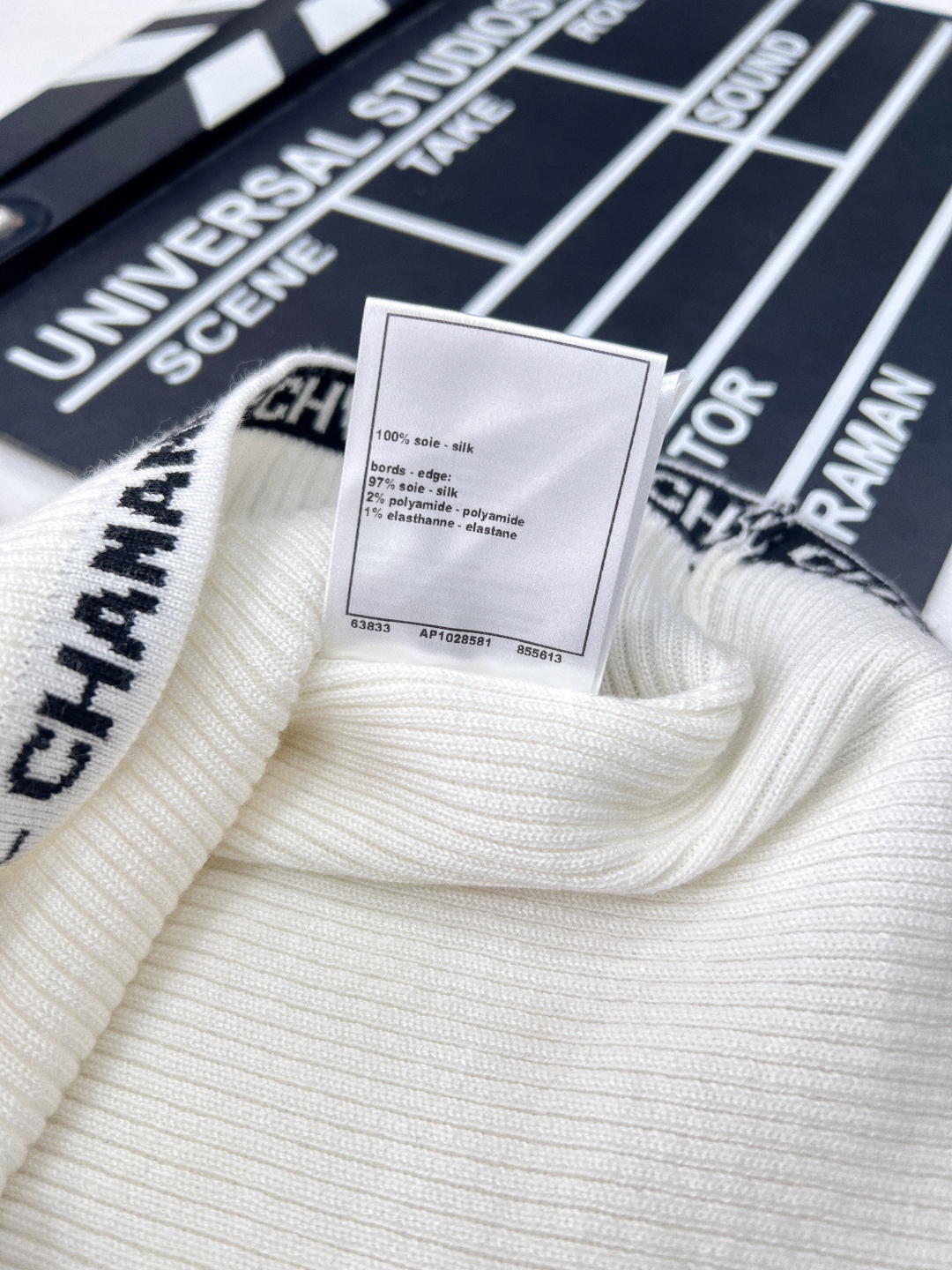 CHANE25SS monogrammed classic black and white two-tone trimmed knit vest