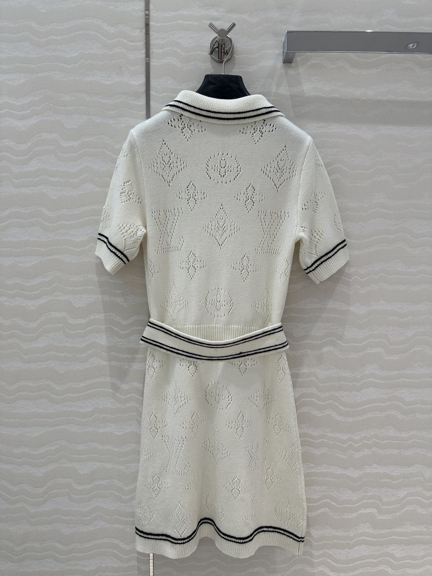 Louis Vuit2025SS College Style Knitted Polo Neck Short Sleeve Dress