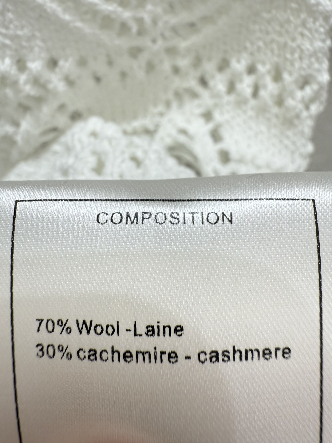 CHANE25SS V-neck crochet knit waistcoat