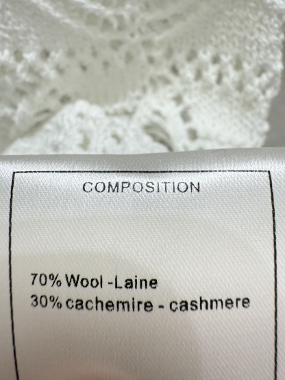 CHANE25SS V-neck crochet knit waistcoat