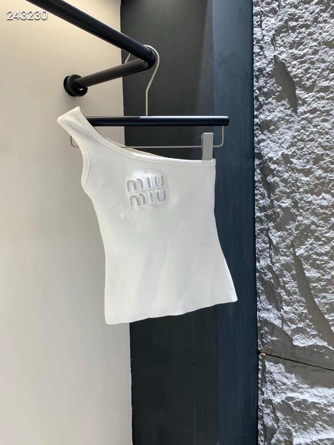 Miu slant shoulder sexy halter