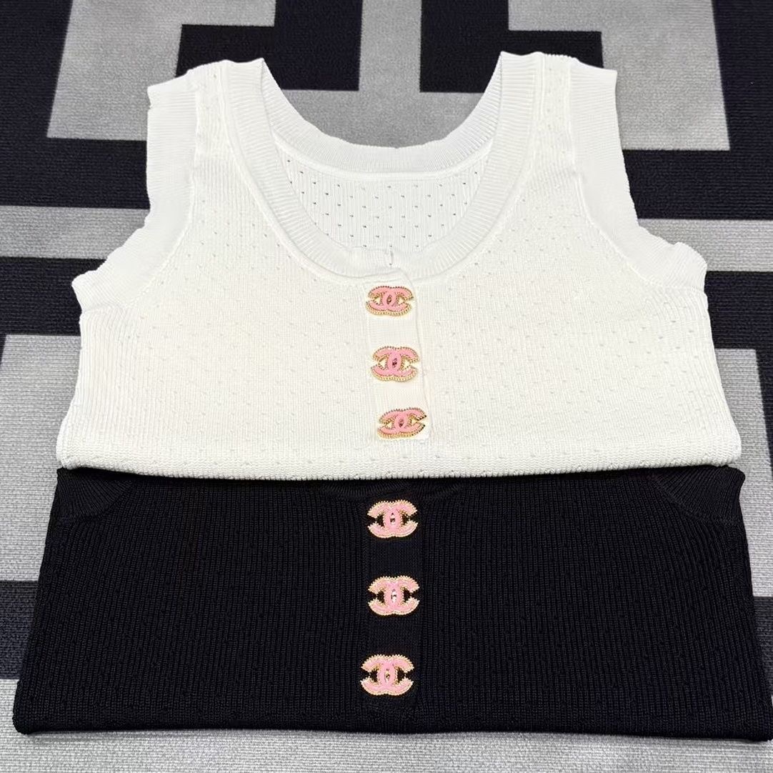 CHNEL buttoned knit vest