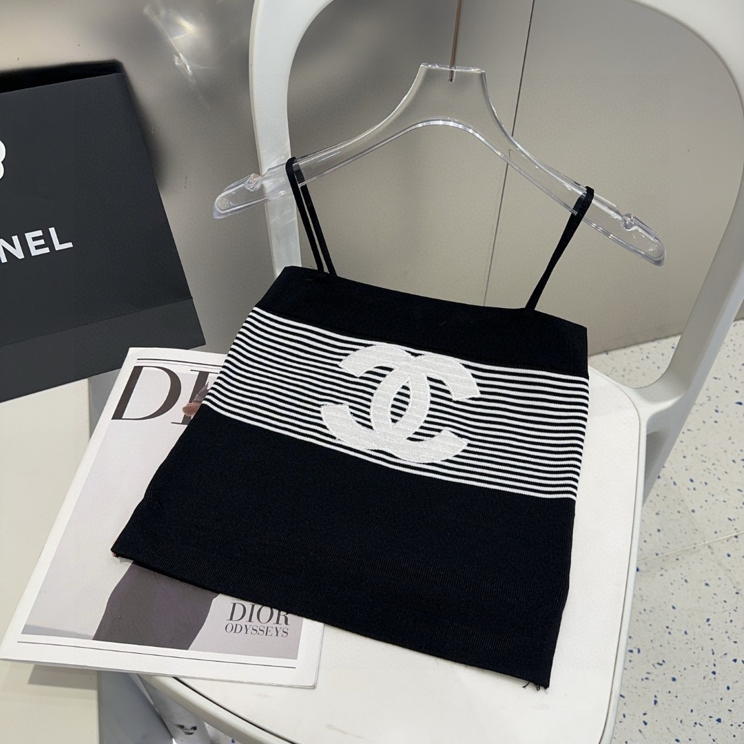 CHANE25SS Striped Vest