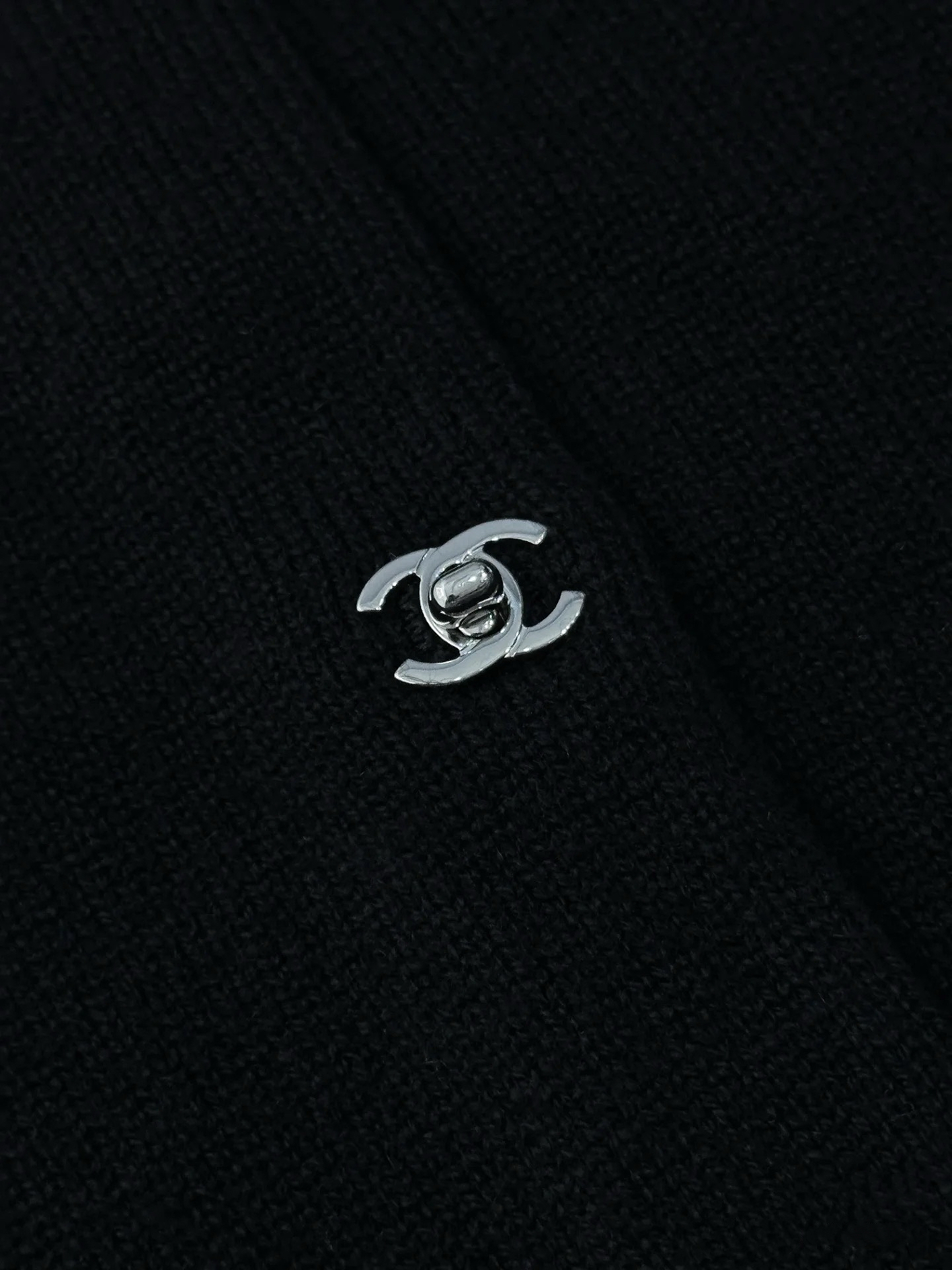 XX Elastic long sleeved knitted sweater in 3 colors