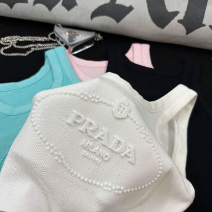 PRAD25SS Solid Color Crew Neck Letter Embossed Knit Tank Top