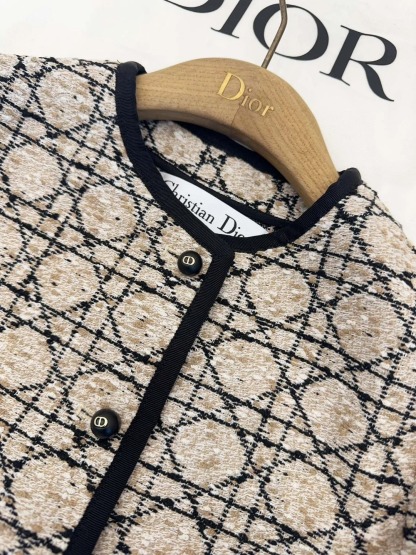 DIO Luxury Fragrance Style Long Sleeve Jacket