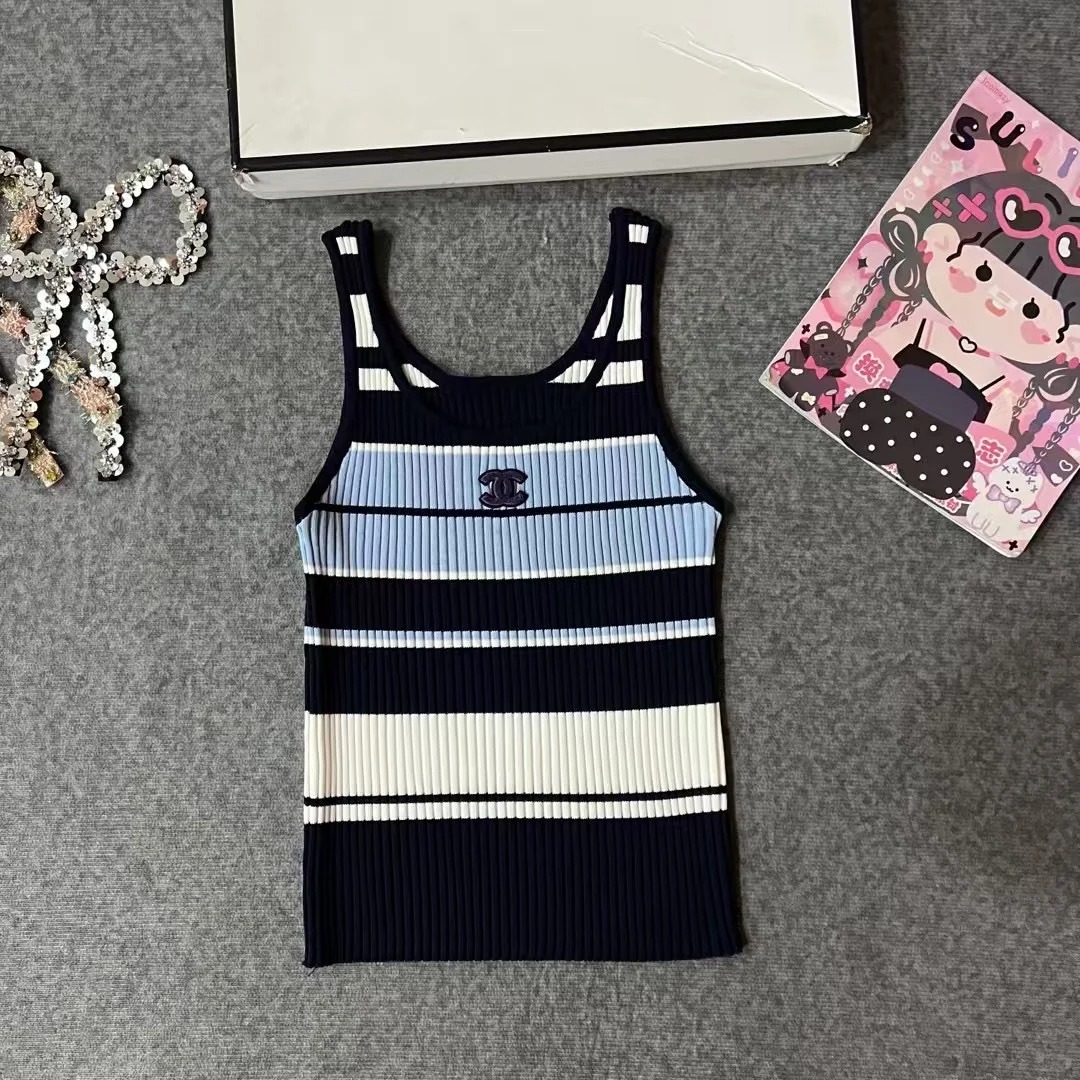 CHANE25SS Striped Knit Vest