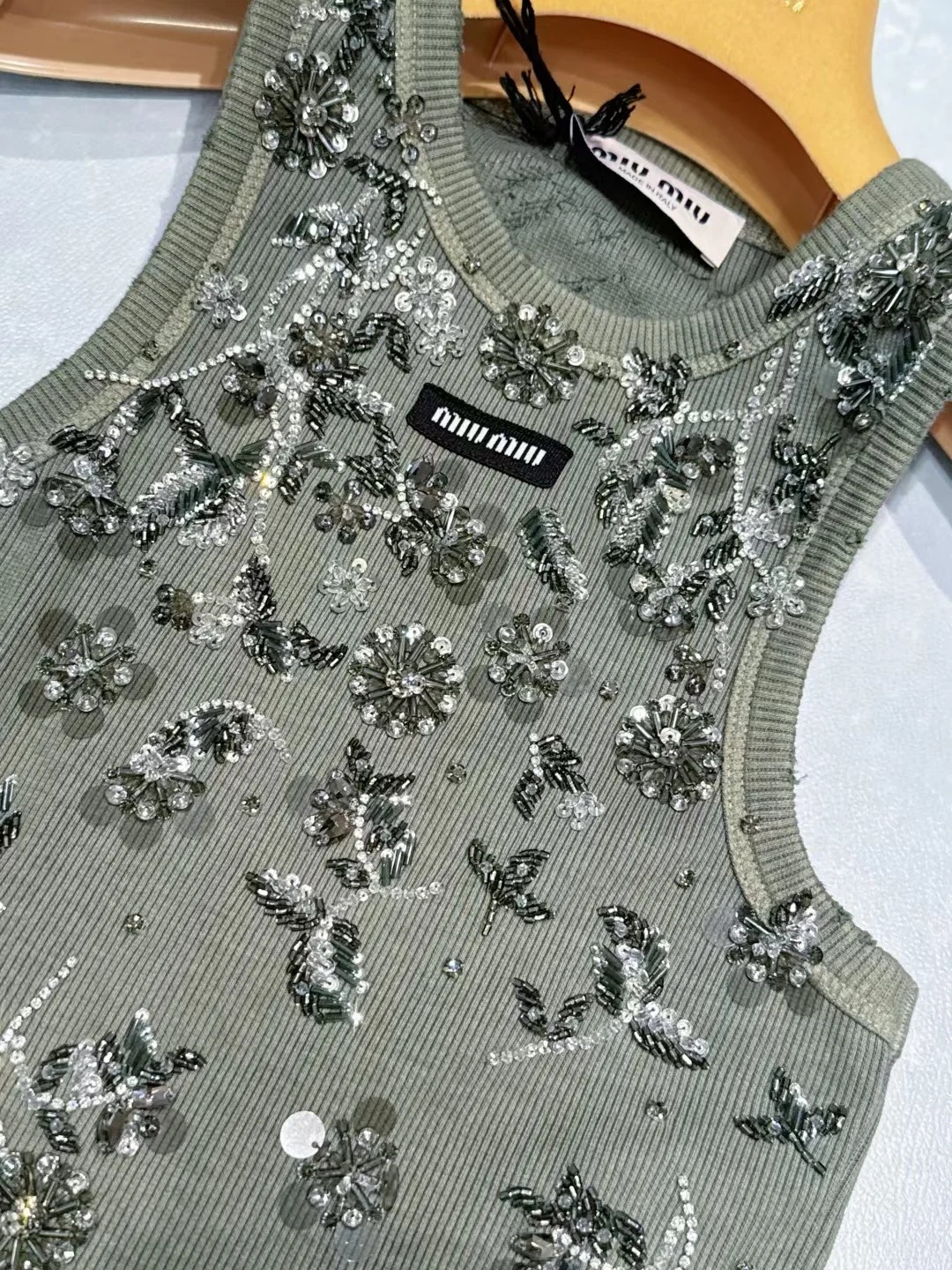 MIU25SS diamond-encrusted dark green sleeveless undershirt
