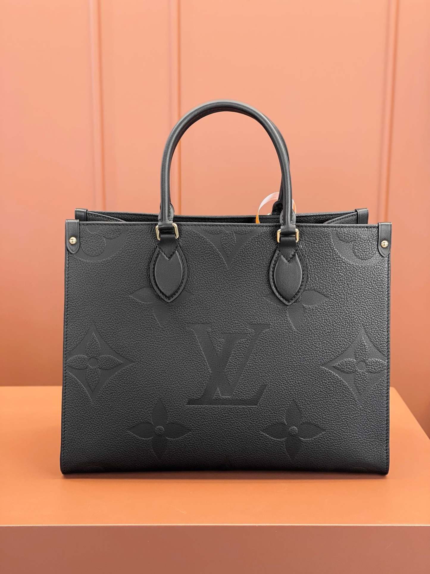 OnTheGo MM Monogram Empreinte Leather