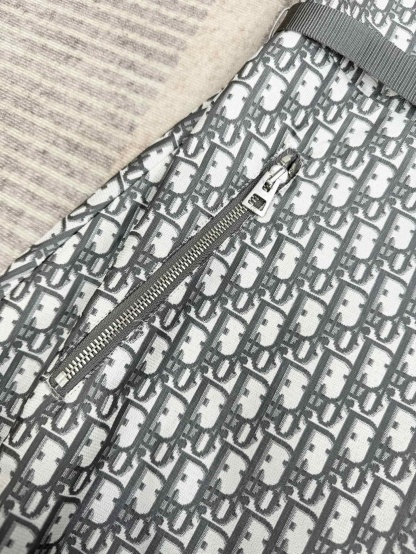 DOR Slim fit presbyopia dress